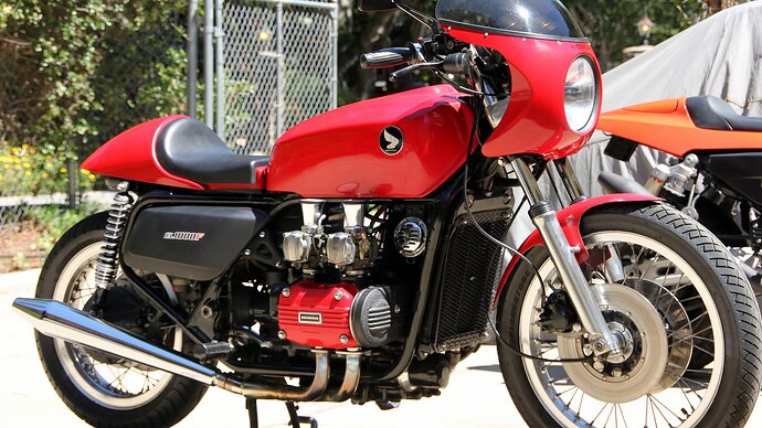 GL1000F