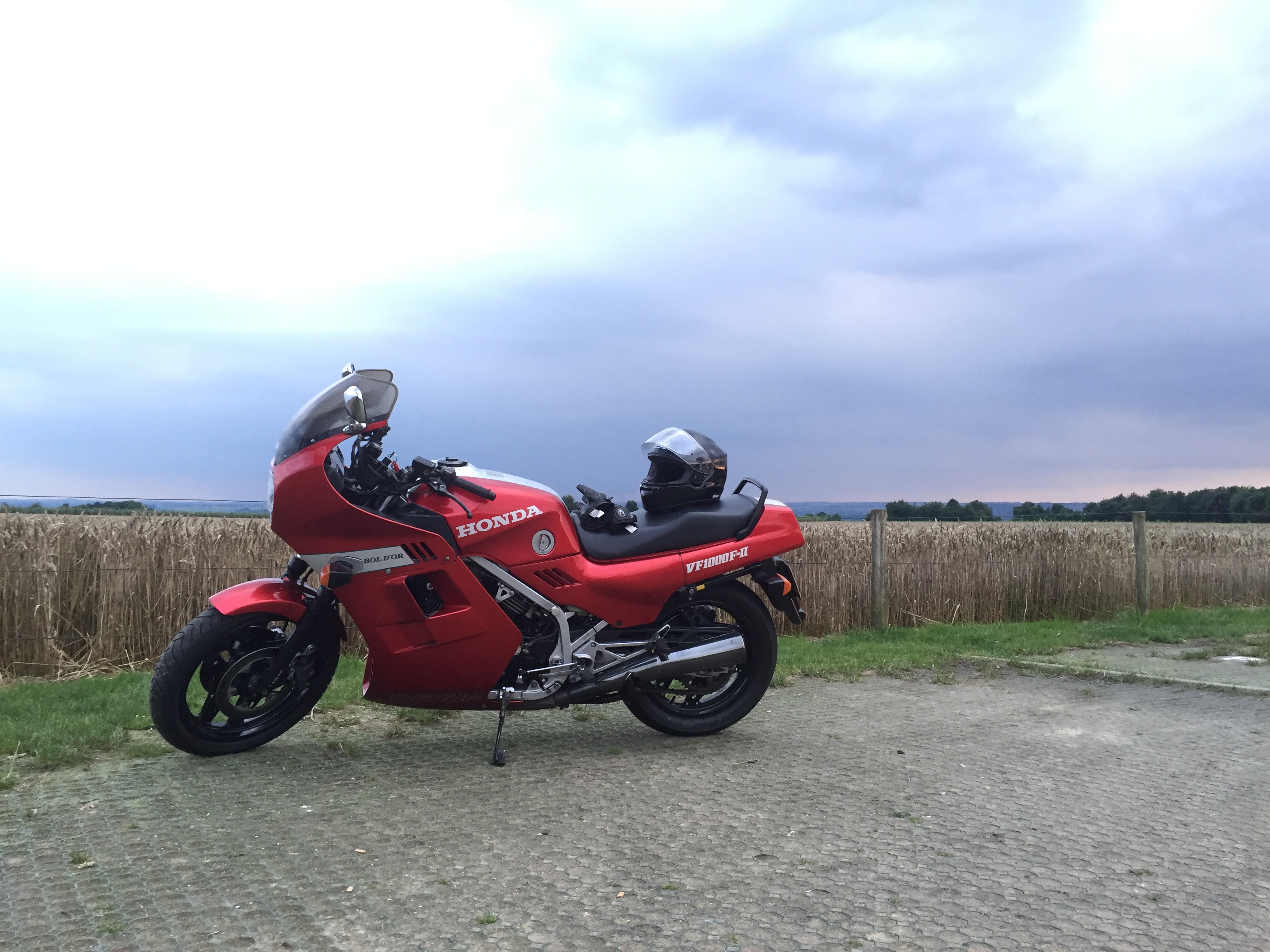 New Honda VF1000F2 owner with 2 questions - VF1000 - Honda VF1000 Owners  Forum